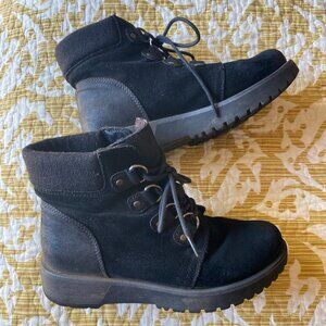 Black Suede Lace-Up Ankle Boots | Lug Sole | Size 7